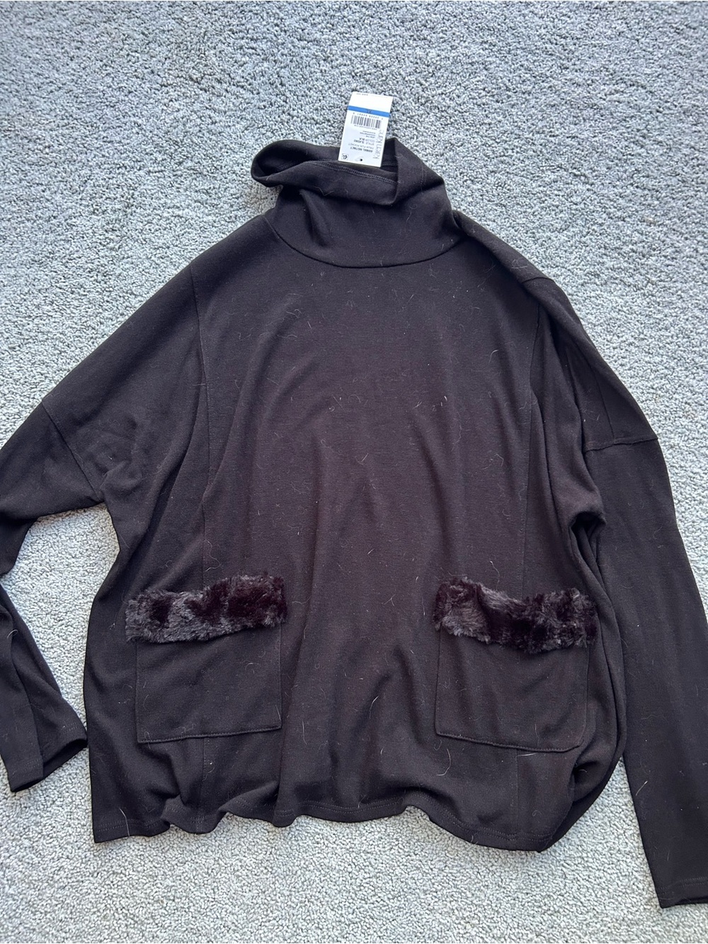 Karen Kane turtleneck NWT